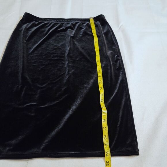 J. Jill 2 Piece Set Black Velvet Pull-on Skirt and 3/4 Sleeve Top Size XS - Picture 10 of 11